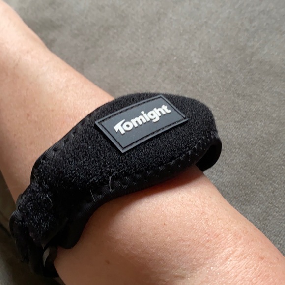 Tomight Other Tennis Elbowtendinitis Brace W Compression Poshmark